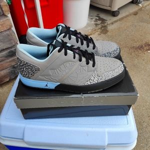 Wmns Jordan Nu Rerto